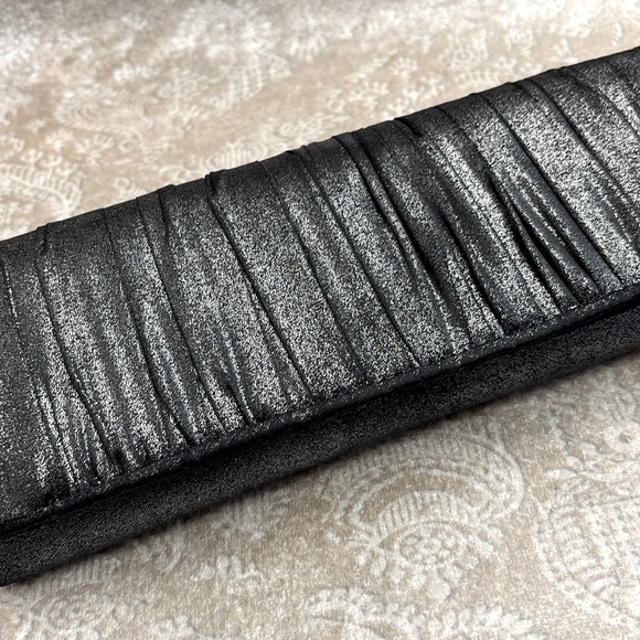 La Regale Black Metallic Shimmer Gathered Satin Clutch Formal Evening Bag - Picture 5 of 15